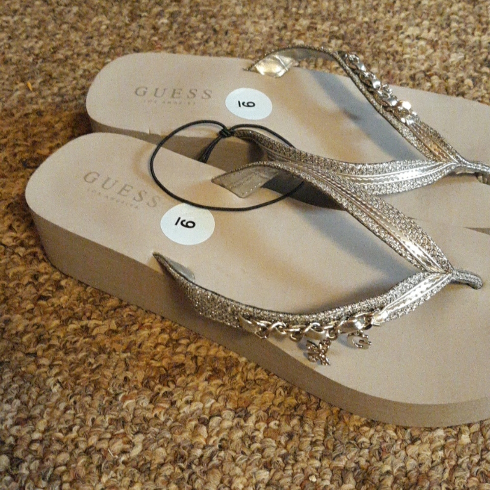 Guess sandals